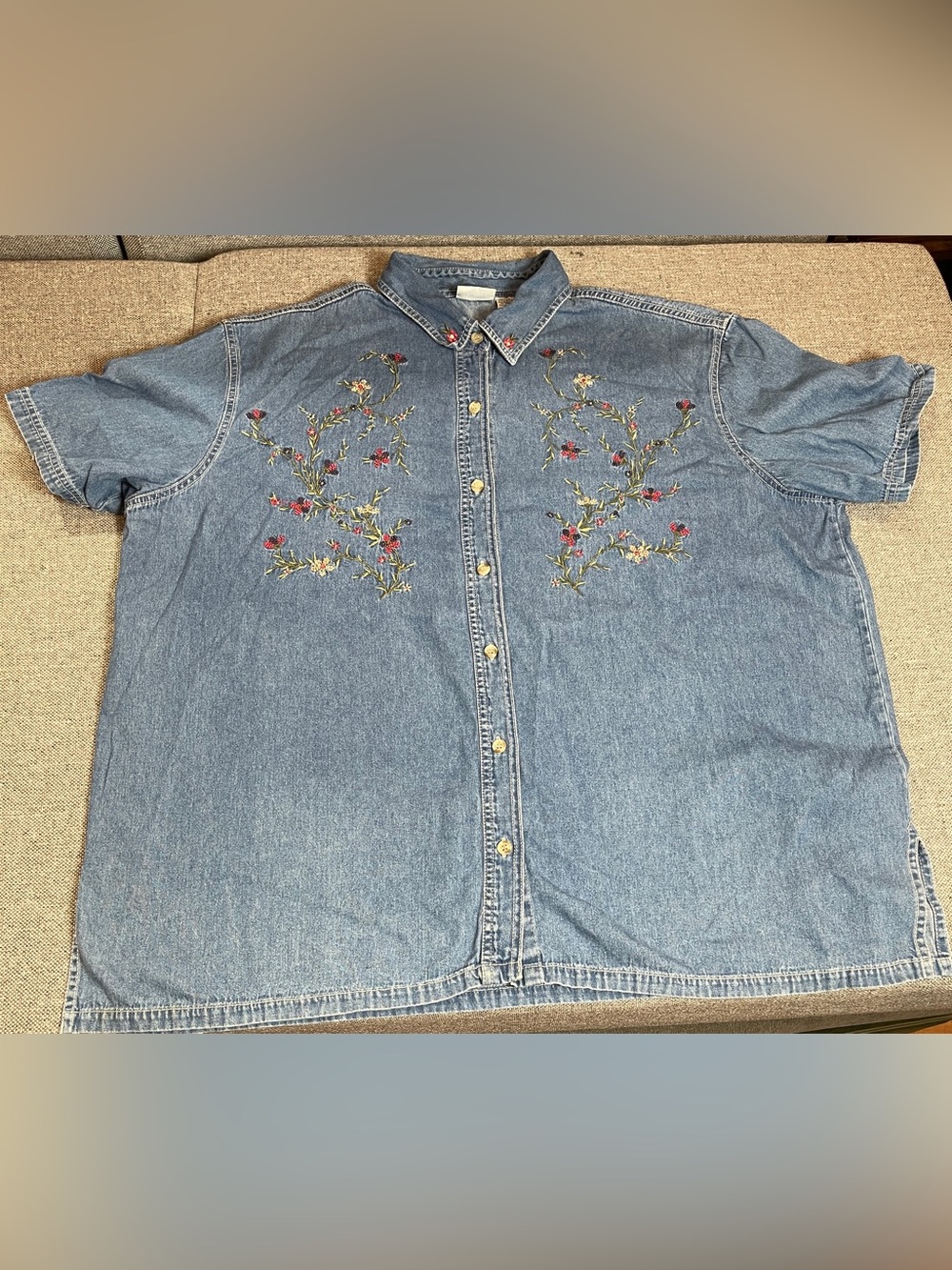 Vintage Bobbie Brooks denim shirt with floral embroidery size 22W/24W
